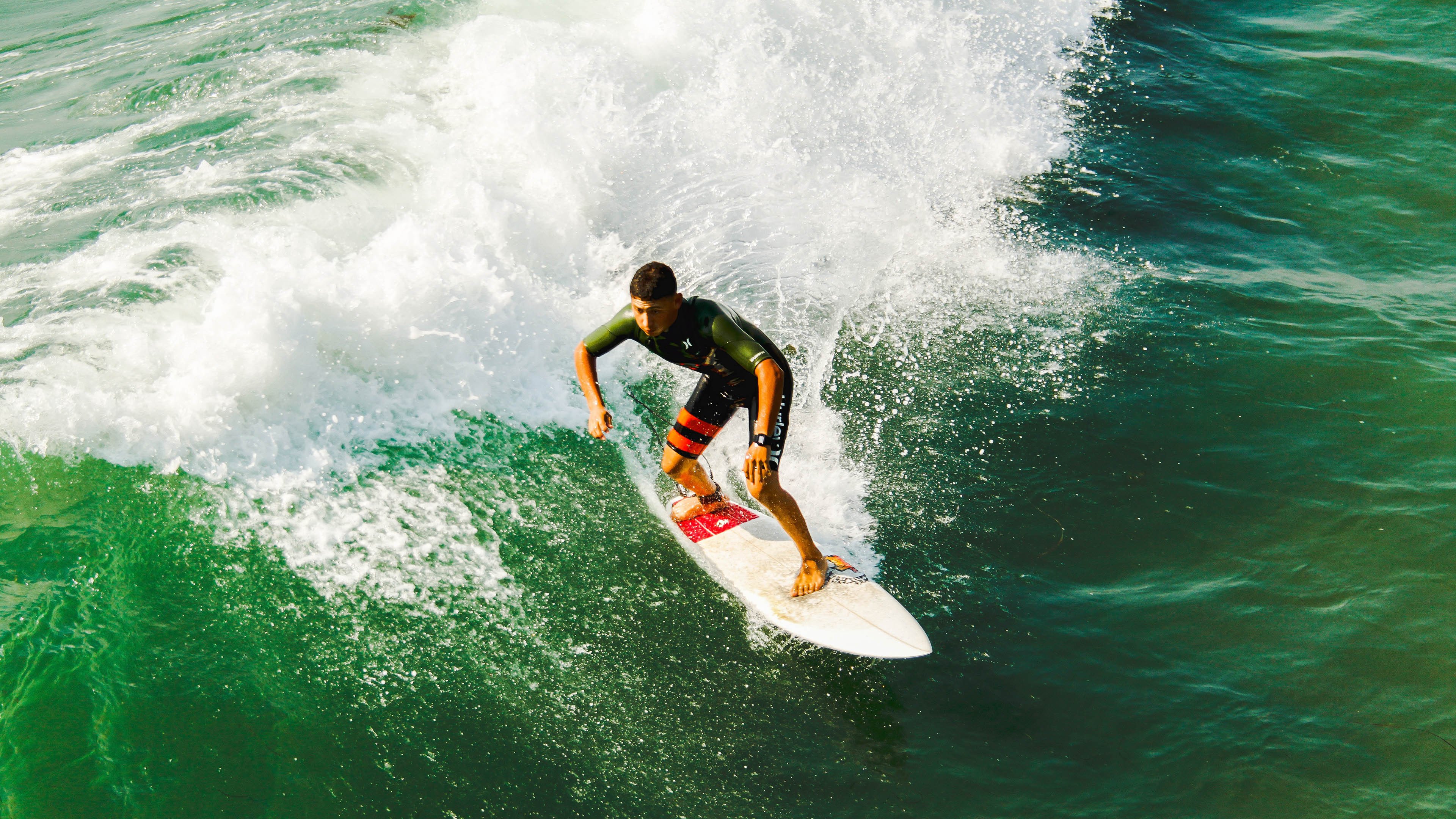 西汉姆联主场告捷，球队士气高涨，目标锁定争夺冠军，西汉姆联集锦